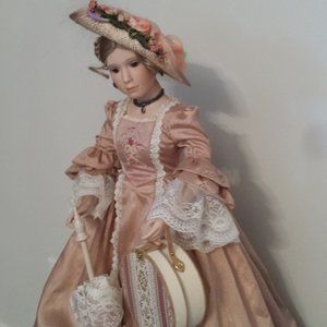 Collectible Doll: Bess by Rose Pinkul